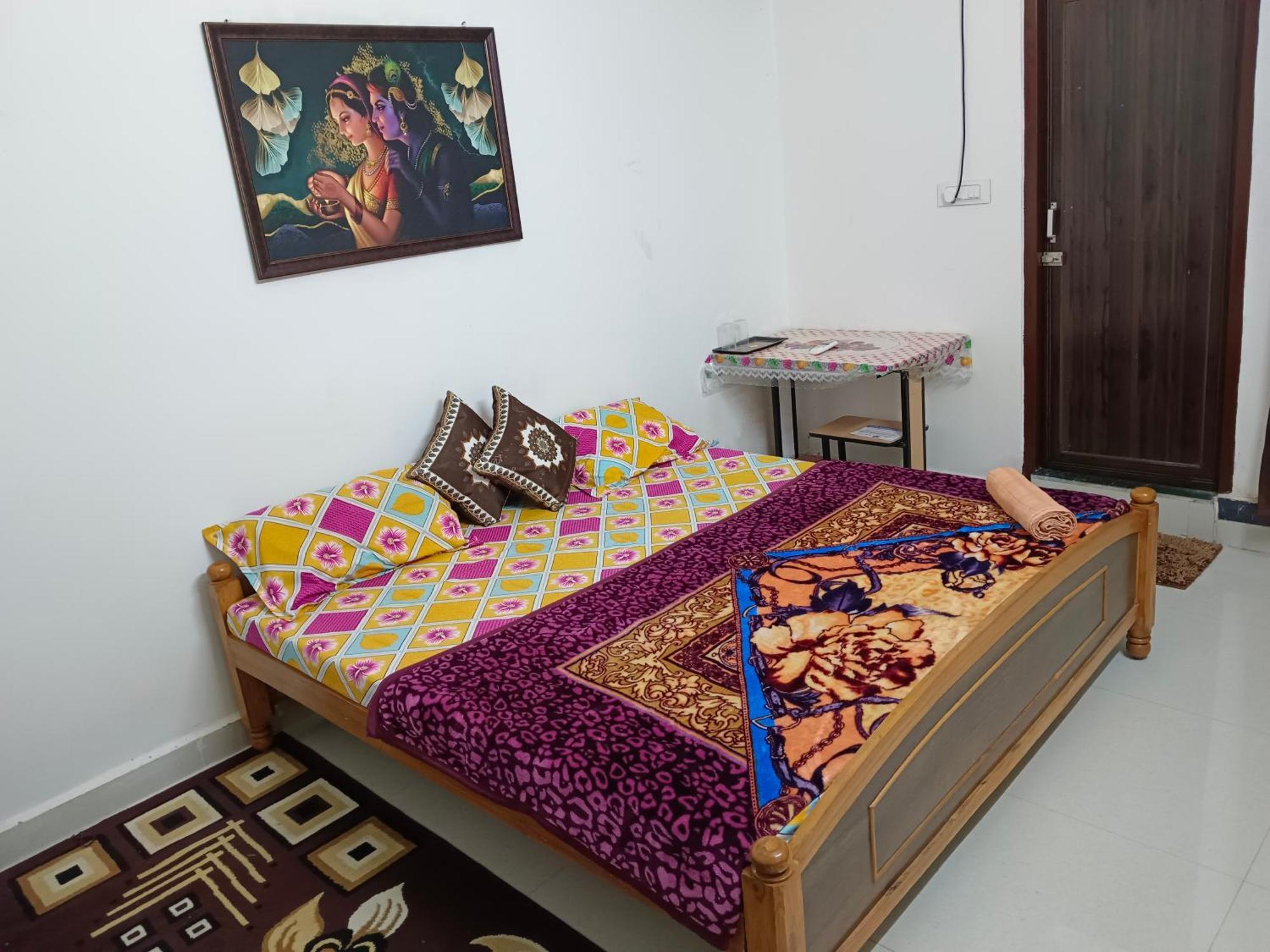 Pratibha Home Stay Jabalpur Rum bild