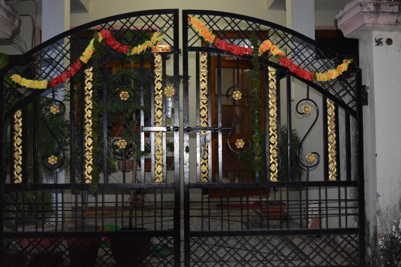 Pratibha Home Stay Jabalpur Exteriör bild